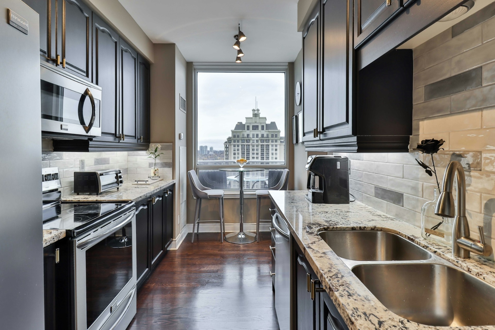 Manhattan Kitchen